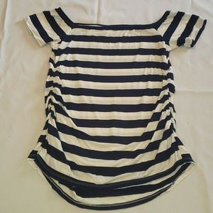 Isabel maternity size medium top